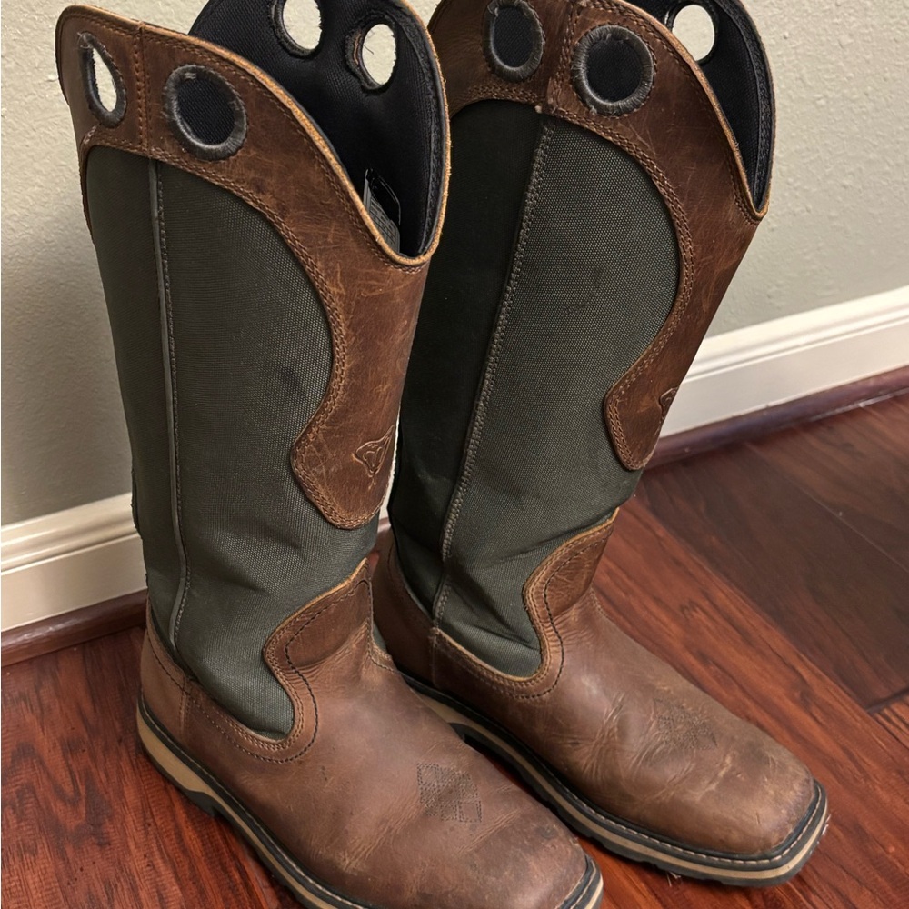 Men's LaCrosse Pull-On Snake Boots in Brown and Olive